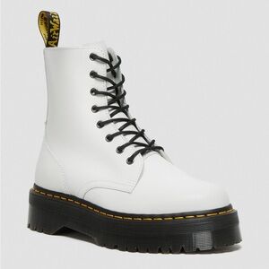 NWT Dr. Martens Sold Out WHITE JADON SMOOTH LEATHER PLATFORM BOOTS US 7